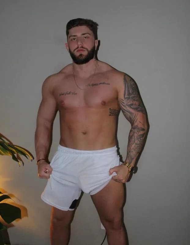 Lucas Ferrari — acompanhante masculino em Campinas