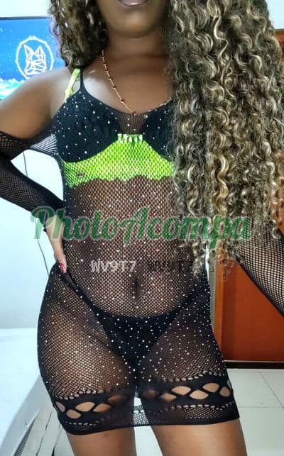 Leona Rodriguez — acompanhante em Saquarema