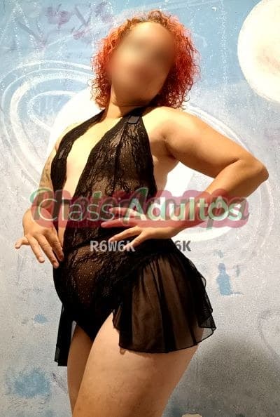 Escarlate — acompanhante em Americana