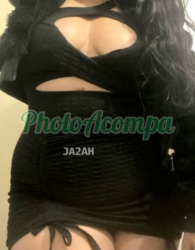 Anitta — acompanhante em Três Rios
