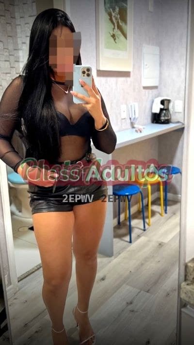 Laura — acompanhante em Maricá