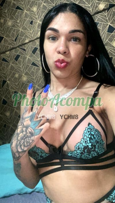 Sofya — travesti em Contagem