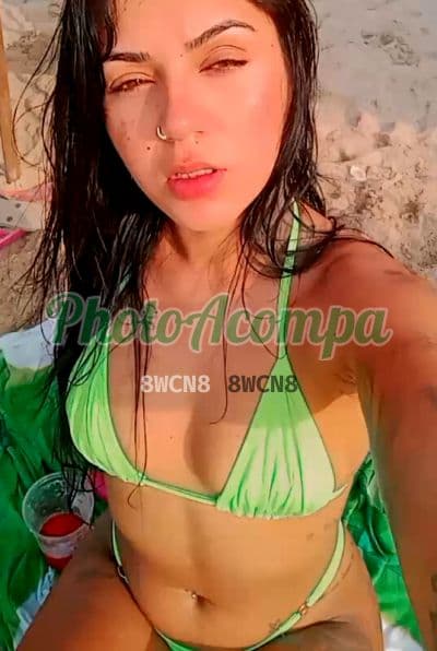 Acompanhante em Guarujá com beijo na boca (2) — Alice