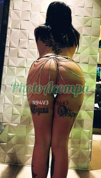 Acompanhante em Curitiba com beijo na boca (2) — Alice Moura
