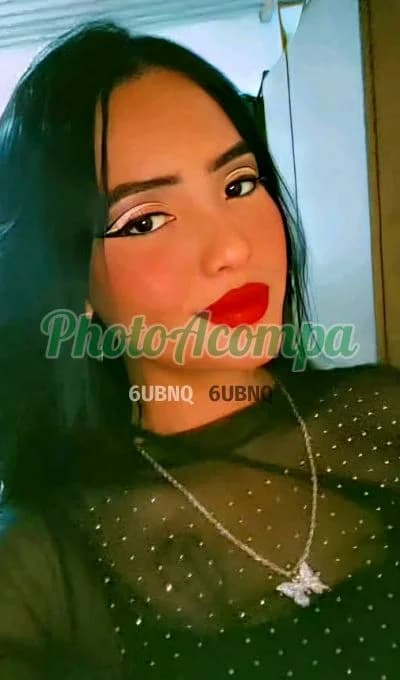 Acompanhante em Praia Grande com beijo na boca (2) — Alícia