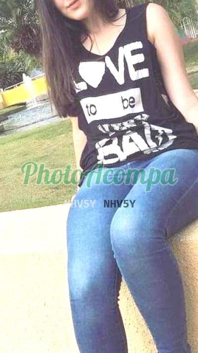 Acompanhante em Goiânia — beijo na boca, foto 2 de Amanda