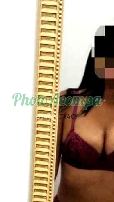 Acompanhante em Curitiba com beijo grego (2) — Amandinha