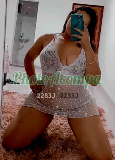 Acompanhante em Luziânia com beijo na boca (2) — Ana Clara