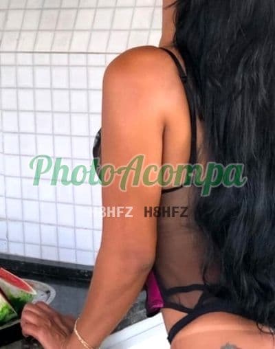 Acompanhante de seios naturais em Salvador, foto 3 de Ana Morena