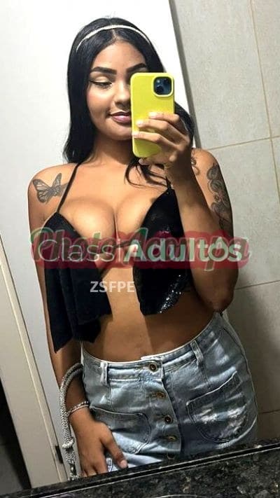 Acompanhante morena em Recife, foto de perfil