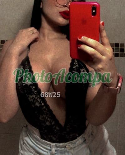 Acompanhante em Osasco com beijo grego (2) — Bárbara