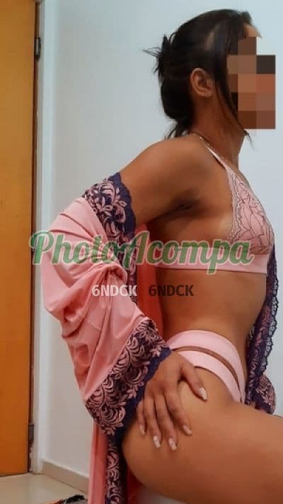 Acompanhante em Brasília com beijo grego (2) — Bia