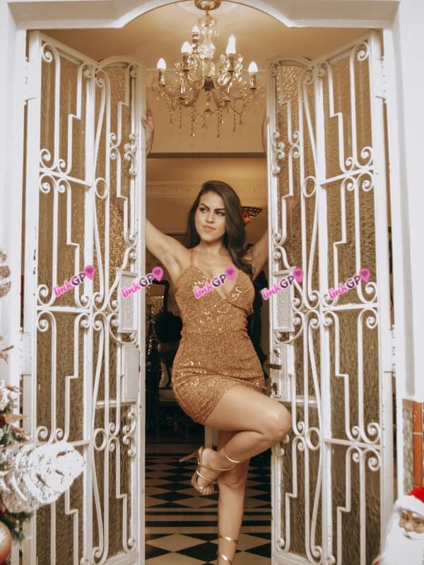 Acompanhante apertadinha em São Paulo — Bia Hot