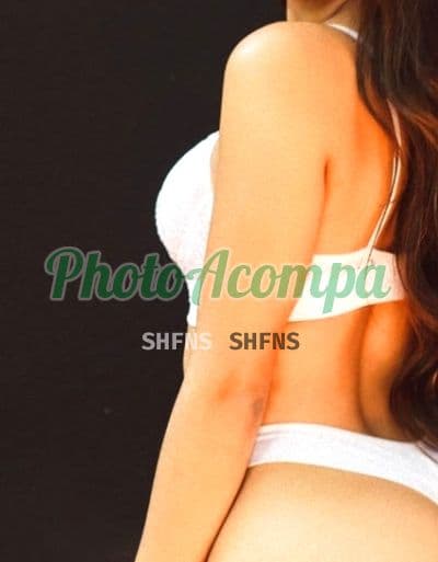 Acompanhante magra em Jundiaí (3) — Bia Lins
