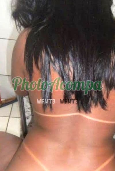 Acompanhante em Contagem com beijo grego (2) — Cacau