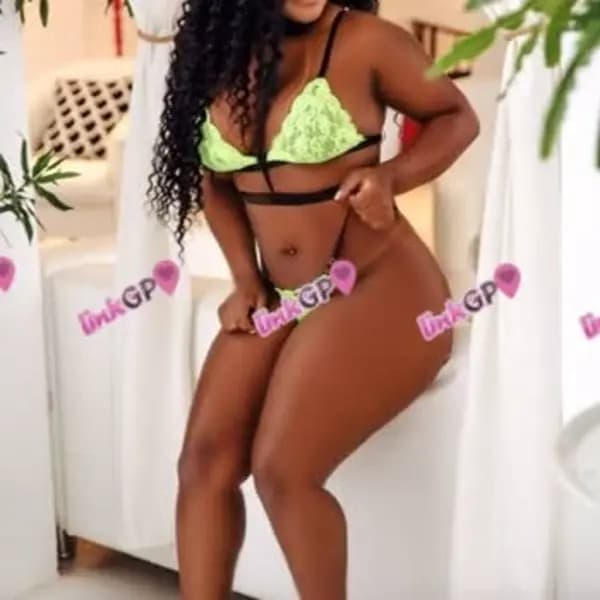 Acompanhante apertadinha em Matão