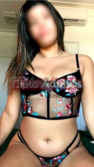 Acompanhante morena em Salvador, foto de perfil