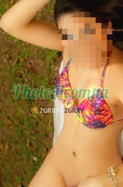 Acompanhante em Guarujá — beijo na boca, foto 2 de Camila Lins