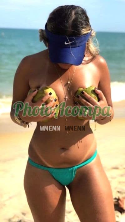 Acompanhante de seios naturais em Salvador, foto 5 de Carol