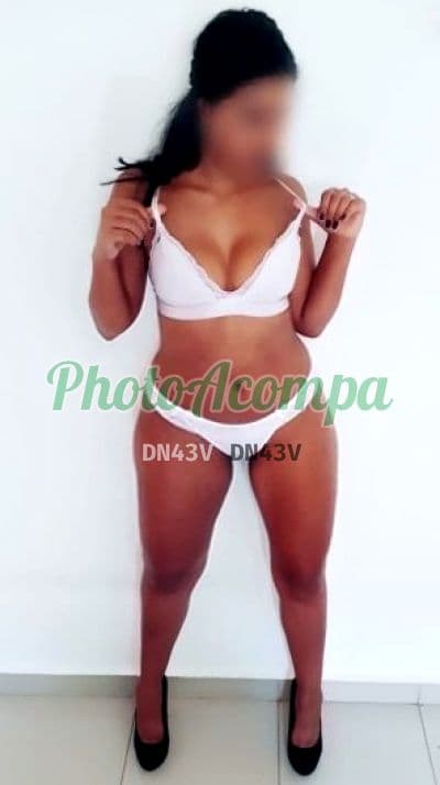 Acompanhante magra em Salvador, foto 5 de Carol Gass