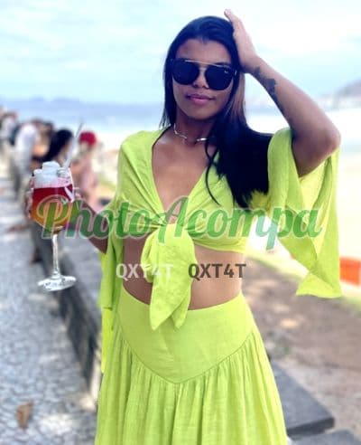 Acompanhante em Rio de Janeiro — beijo grego, foto 2 de Carol Lima