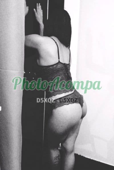 Acompanhante em Atibaia com beijo na boca (2) — Carolina