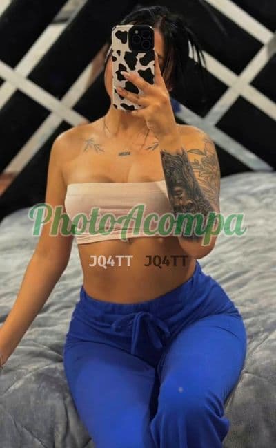 Acompanhante em Praia Grande com beijo na boca (2) — Carolina