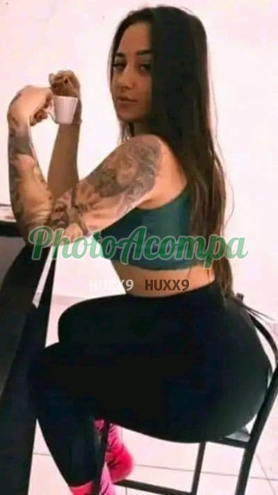 Acompanhante em Campo Limpo Paulista com beijo grego (2) — Caroline
