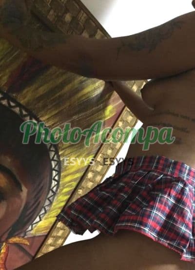 Acompanhante de seios naturais em Salvador, foto 3 de Dany