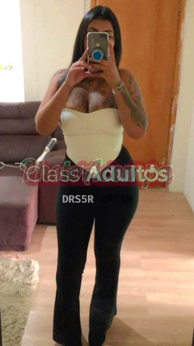 Acompanhante morena em Campinas — Débora