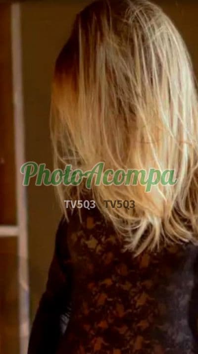 Acompanhante em Salvador com beijo na boca (2) — Esmeralda