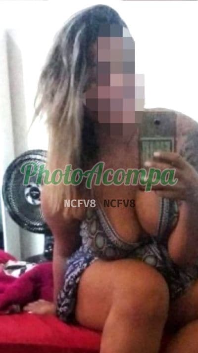 Acompanhante em Salvador com beijo grego (2) — Giulia