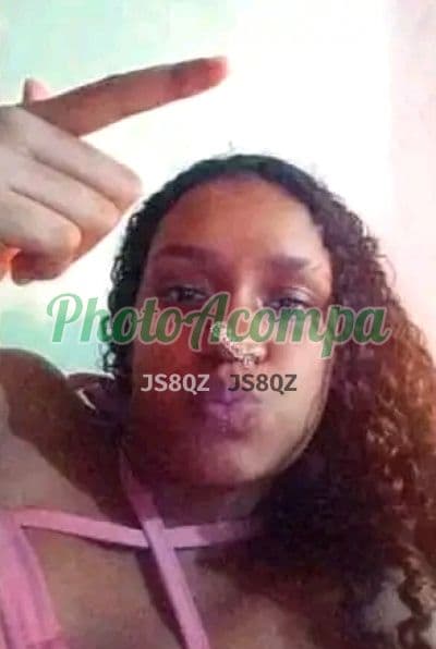 Foto 4: Acompanhante de seios naturais em Santa Cruz do Capibaribe — Helena