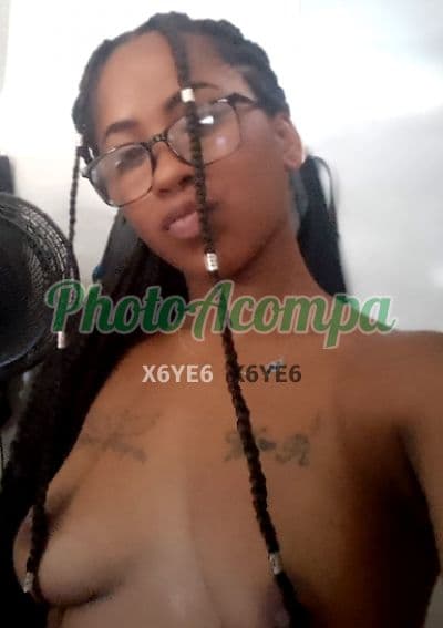 Acompanhante em São Gonçalo com beijo grego (2) — Hot Black