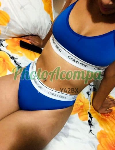 Acompanhante em Suzano com beijo grego (2) — Jenifer