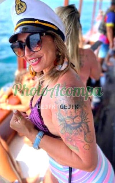 Acompanhante em São Paulo com beijo na boca (2) — Jennifer