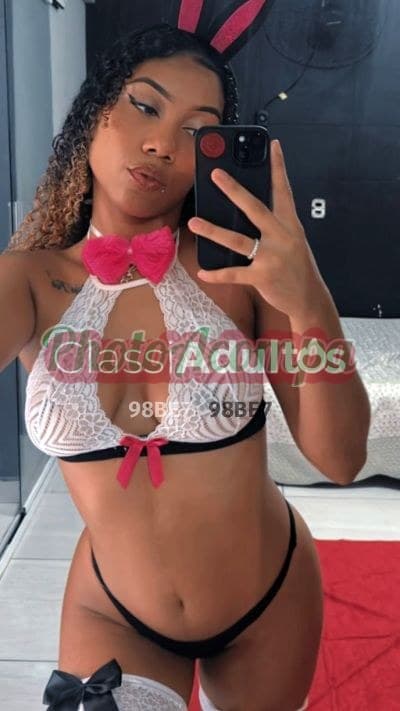 Acompanhante morena em Santos