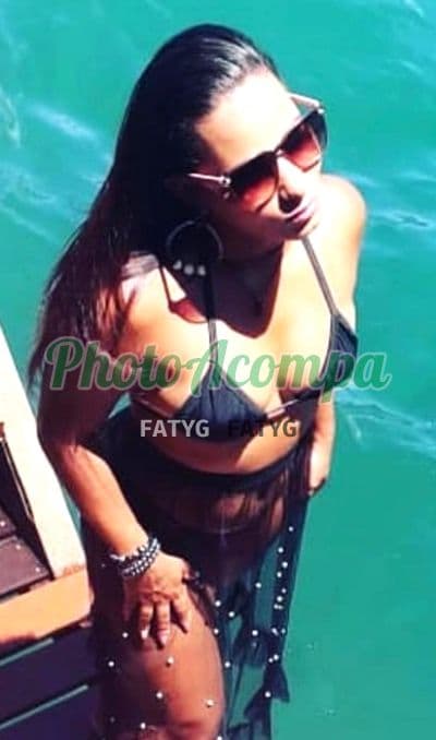 Foto 2: Acompanhante em Rio de Janeiro — beijo na boca, Júlia