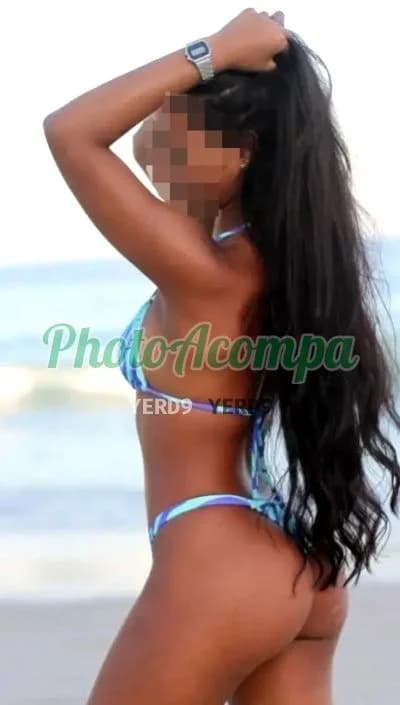 Acompanhante de seios naturais em Niterói (3) — Júlia