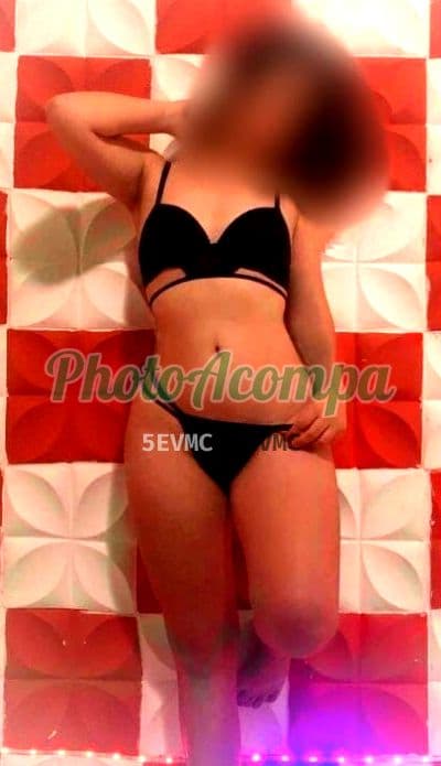Acompanhante magra em Osasco (3) — Júlia