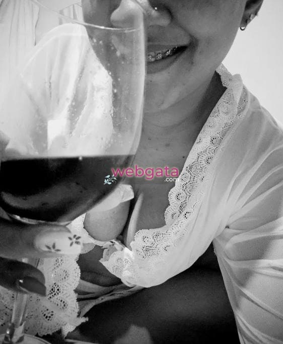 Acompanhante em Registro com beijo na boca (2) — Julia