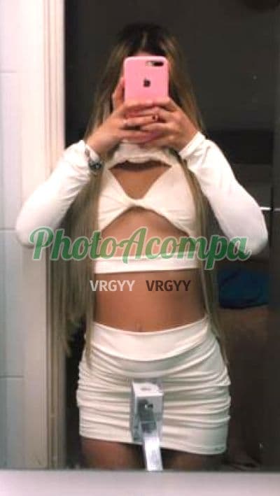 Acompanhante em Rio de Janeiro com beijo na boca (2) — Júlia Gomes