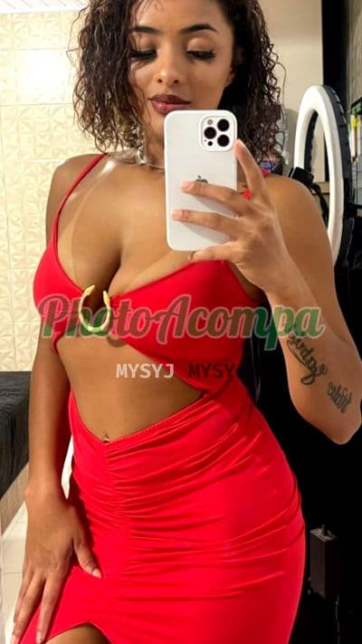 Acompanhante em Rio de Janeiro com beijo na boca (2) — Jullia