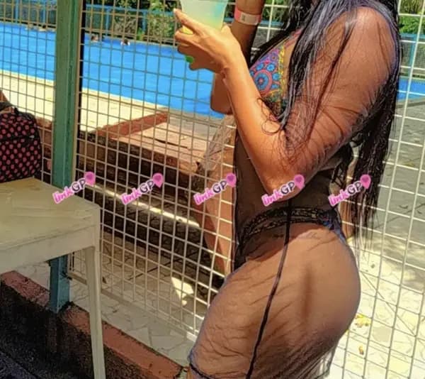 Acompanhante em Brasília — beijo na boca, foto 4 de Karol