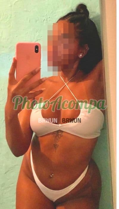 Acompanhante em Salvador com beijo grego (2) — Ketellyn