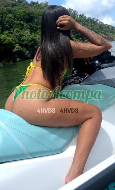 Acompanhante em Nova Iguaçu com beijo na boca (2) — Larinha