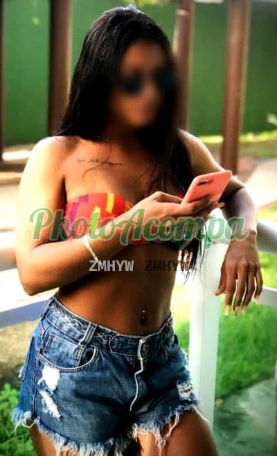 Acompanhante de seios naturais em Piracicaba, foto 3 de Larissa
