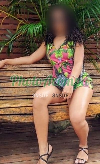 Acompanhante em Rio de Janeiro com beijo na boca (2) — Larissa