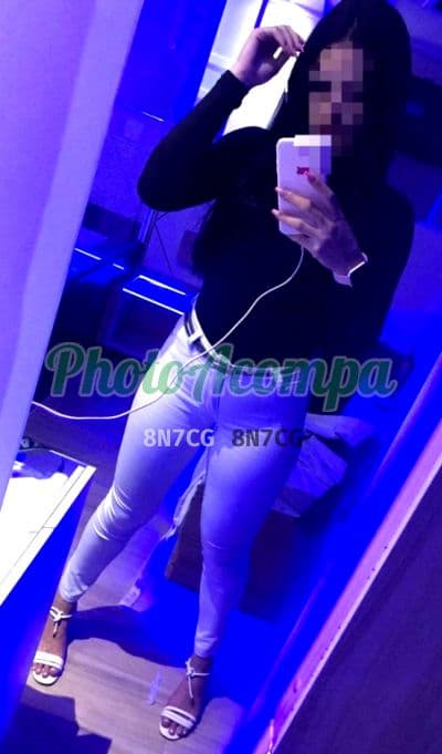 Acompanhante magra em São Paulo (3) — Letícia