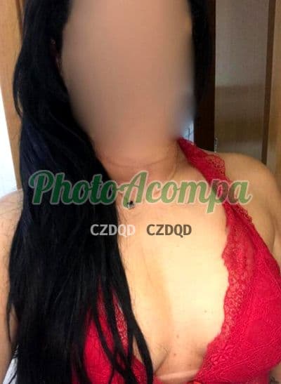 Acompanhante em Goiânia — beijo na boca, foto 2 de Letícia